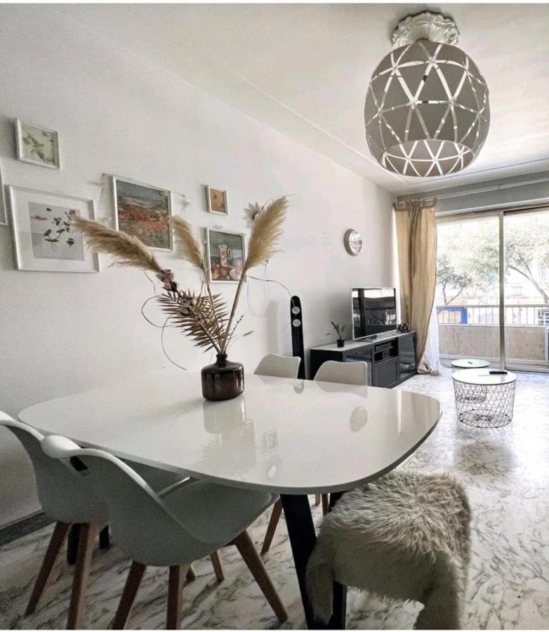 - Promenade Des Anglais - Climatise, 4 Pers Apartment Nice