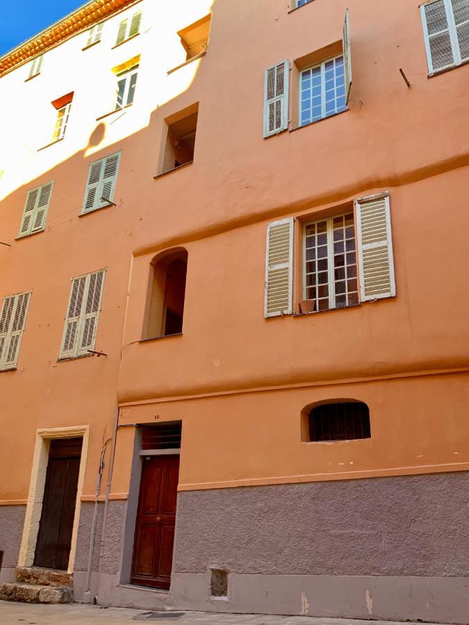 Very Cosy Flat In Heart Of Old Town Of Near Nice
