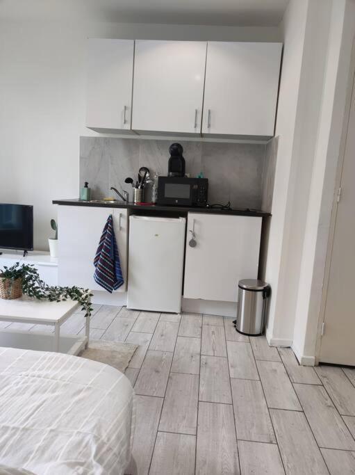 Apartment Ville: Cosy White