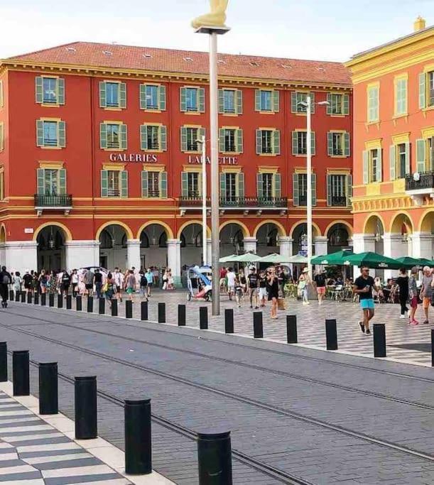 Welcome To Matteo's Bar - Place Massena 5min Apartment *