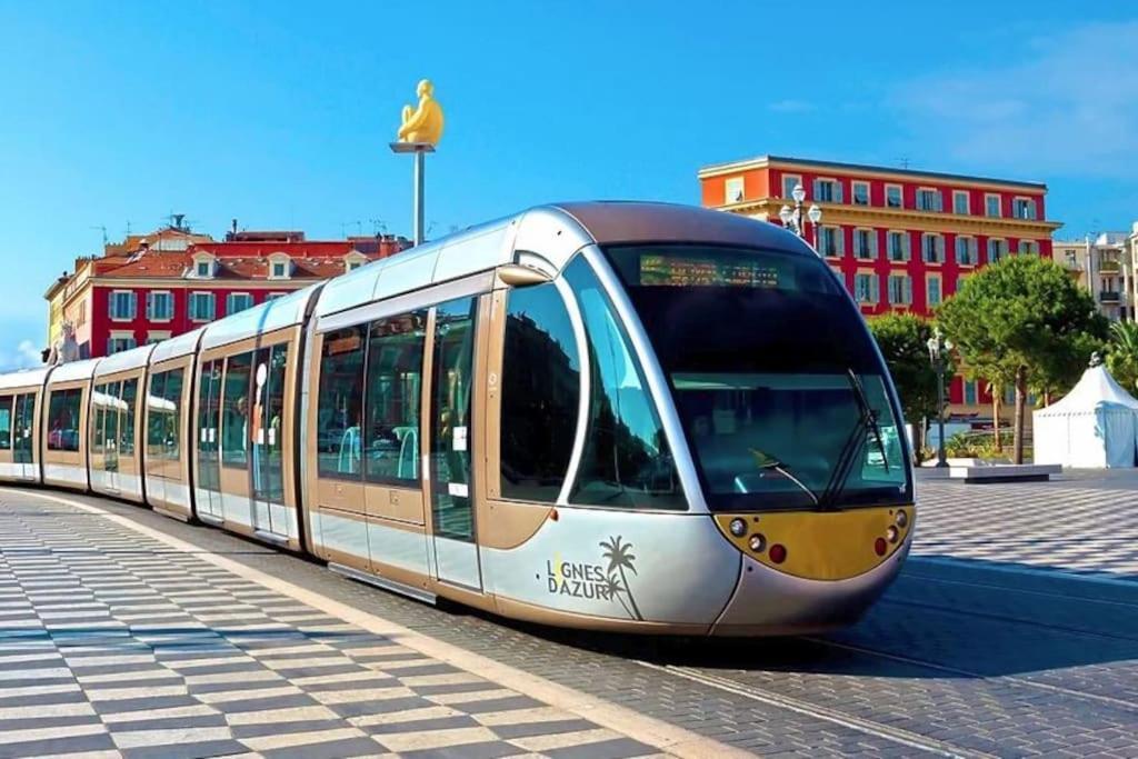 Welcome To Matteo's Bar - Place Massena 5min Apartment *