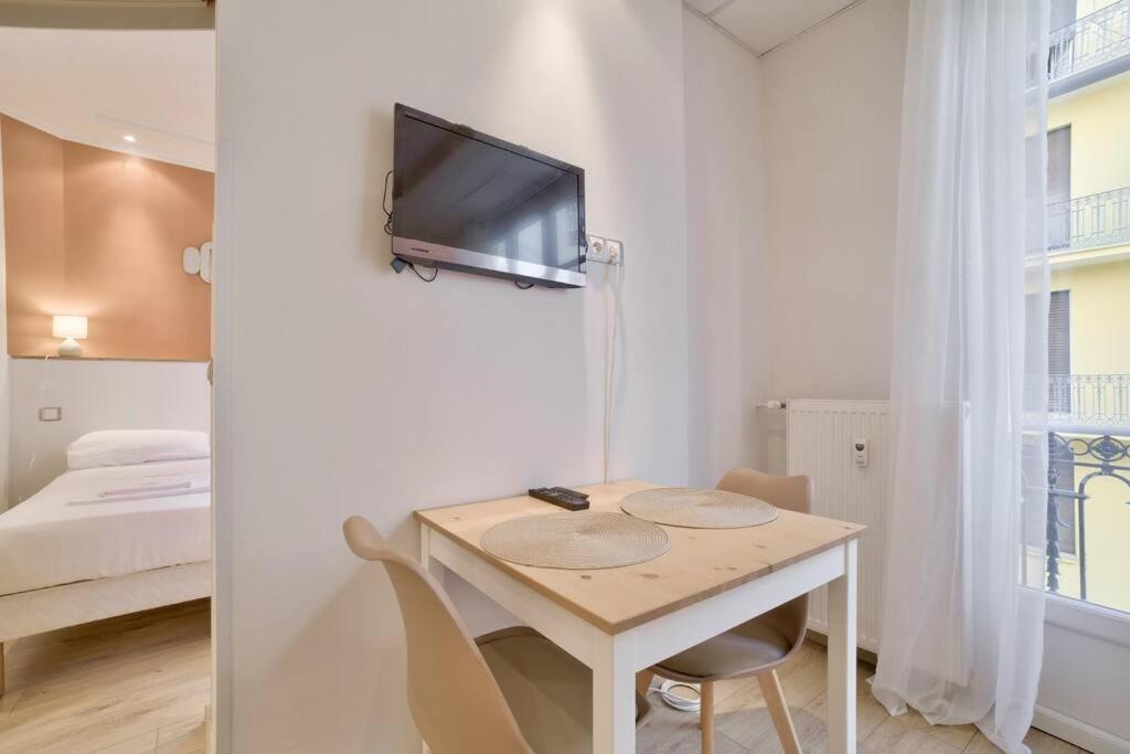 Apartment Beautiful Studio Near The Heart Of Nice