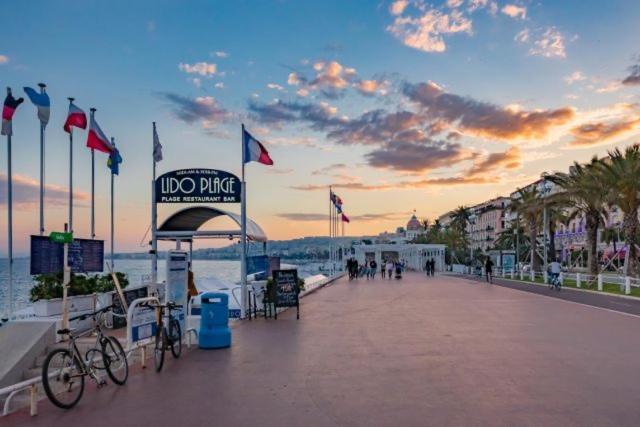 City-center 80m To The Sea / Apartment Nice