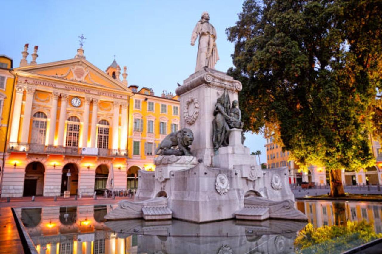 Apartment Beautiful 85m Near The Historic Center