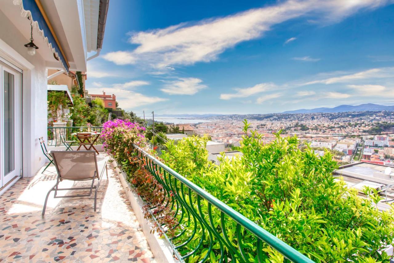 Casa de férias Beautiful With Panoramic View Over