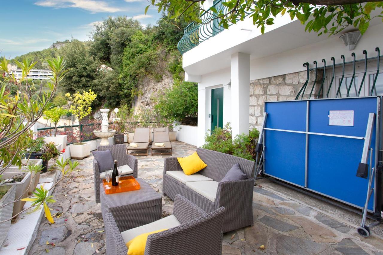 Beautiful With Panoramic View Over Holiday home Nice