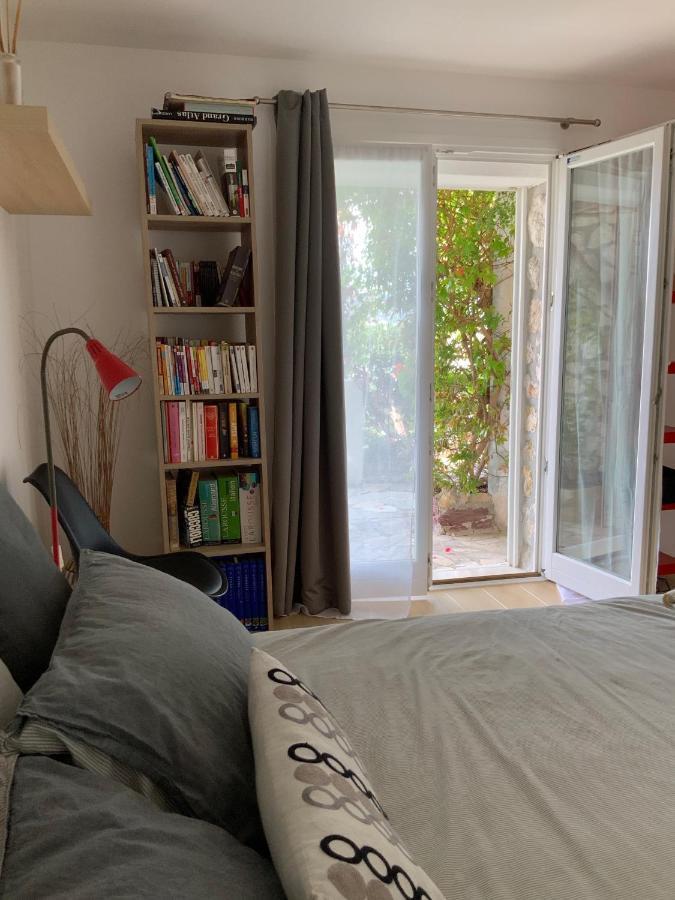 Beautiful With Panoramic View Over Holiday home Nice