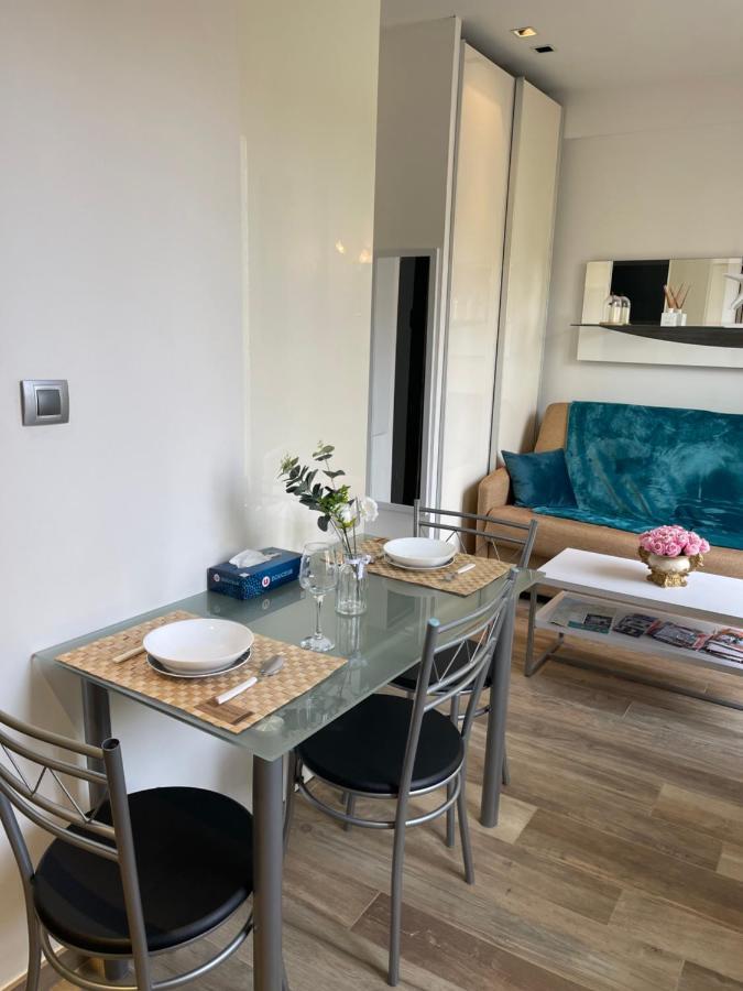 City-center 80m To The Sea / Apartamento *