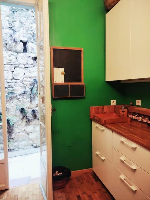 Central Style Cosy Flat Renovated