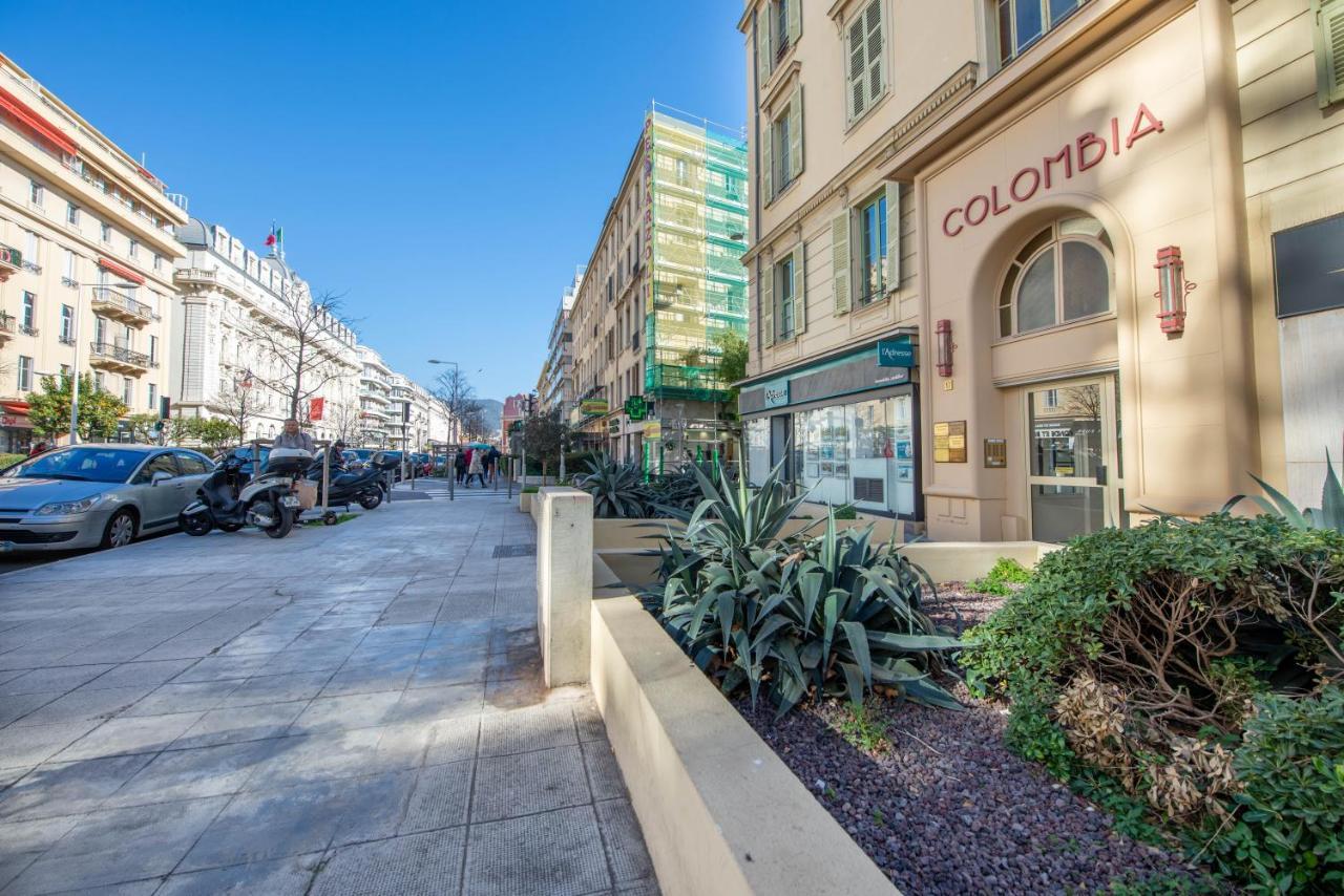 Famous Bd Victor Hugo - Center *