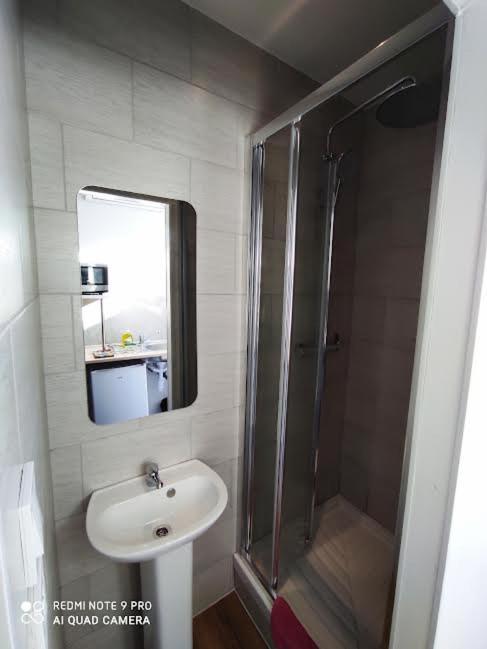 Hostel Lyonnais
