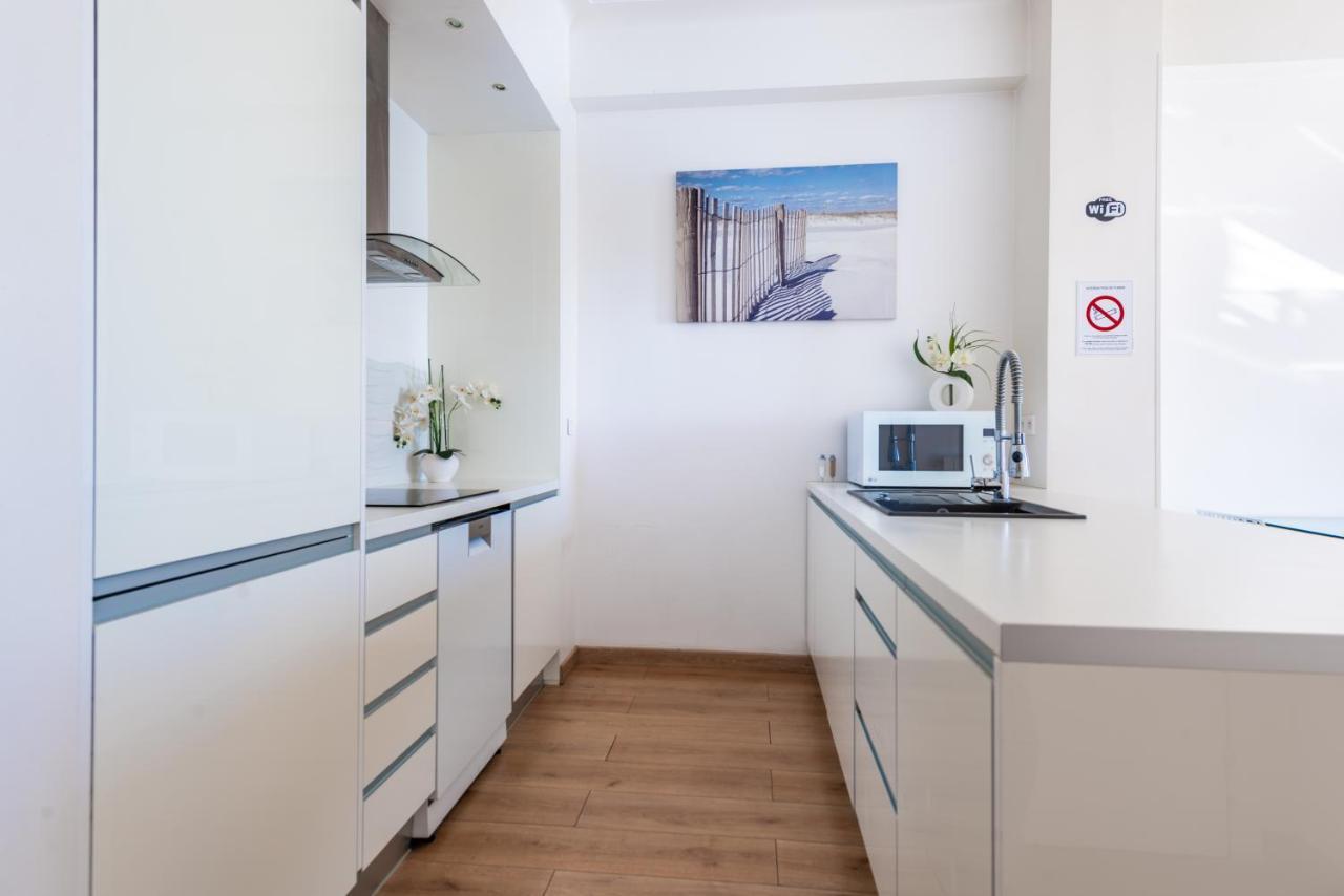 Modern Sea View Apartment On Promenade Des Anglais