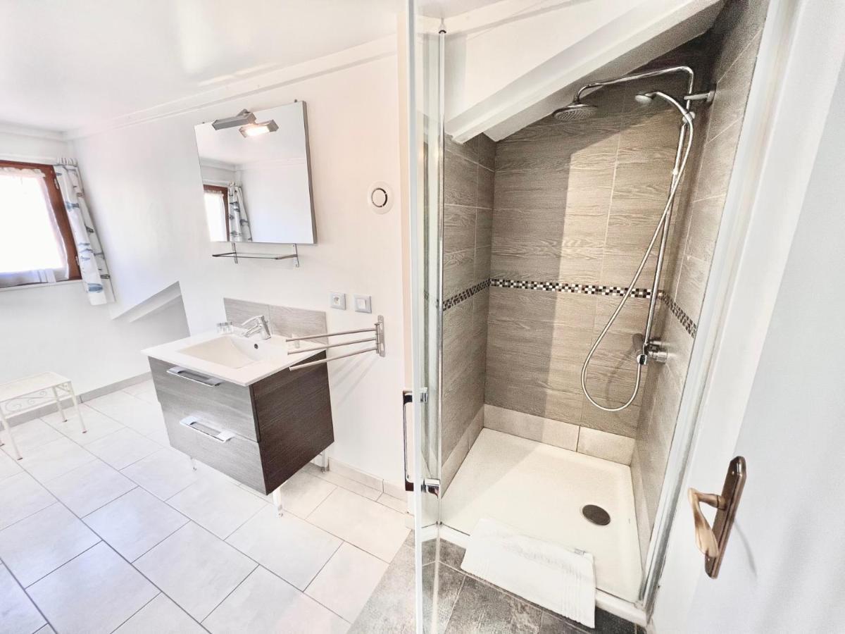 Riviera: Spacious 5-room Duplex Near Sea In Old Town Port * Nice