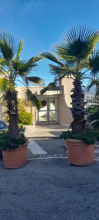 D Avec Clim Terrasse Et Petit Dejeuner Hauteurs De Accommodatie bij particulieren *
