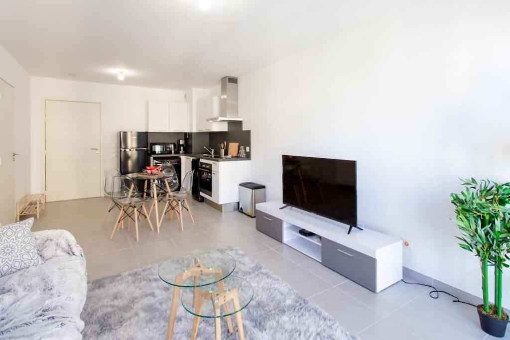 Apartment Luxurious Serviced In The French Riviera , Monaco Nice