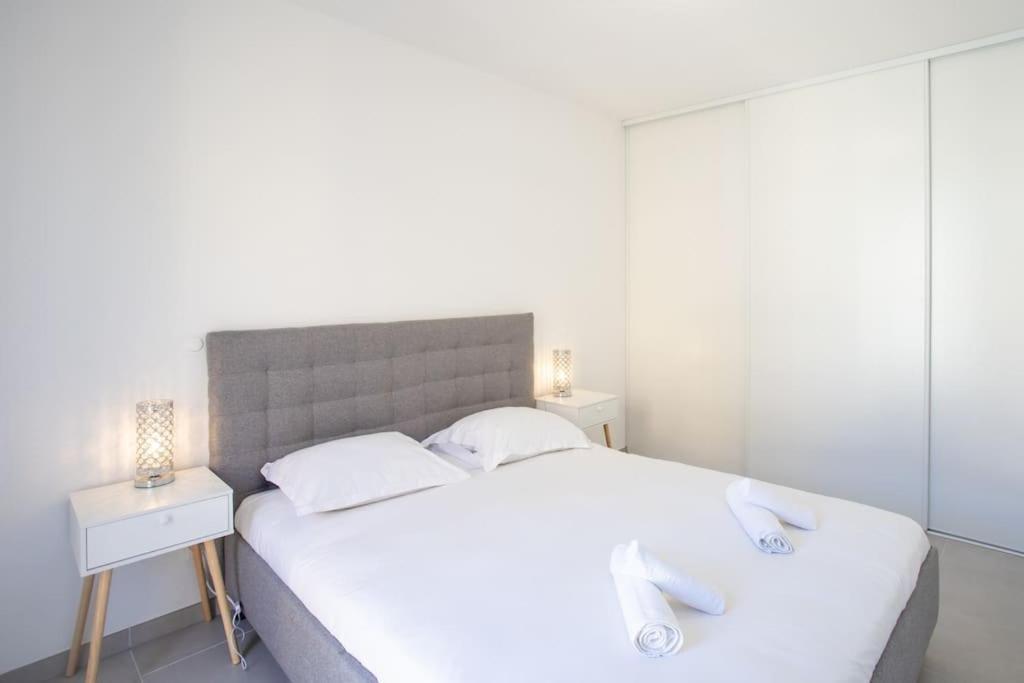 Luxurious Serviced In The French Riviera , Monaco Apartment *