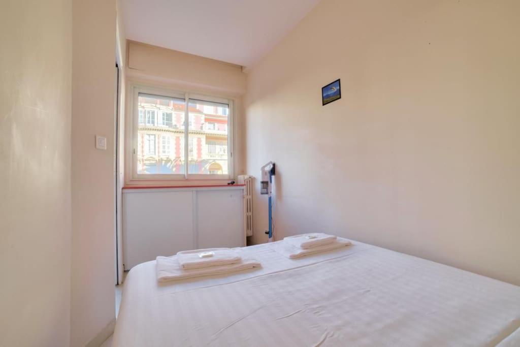 Wonderful At 5 Min From Place Massena Apartamento
