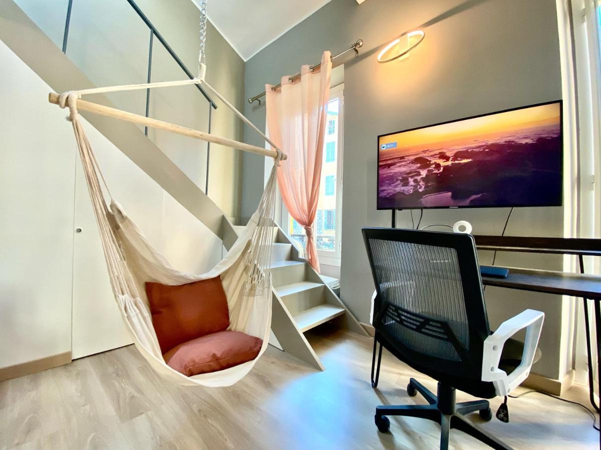 Apartment Lovely & Sunny Loft Heart Of With A/c!