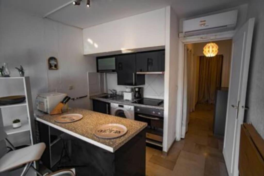 Studio Dans Belle Parking Et Piscine Apartment *