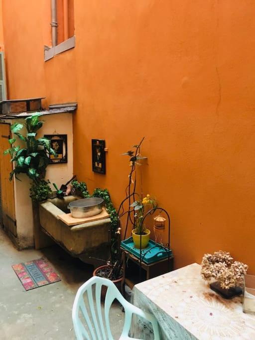 Apartamento Loft D Artistes Avec Patio Au Port De Nice