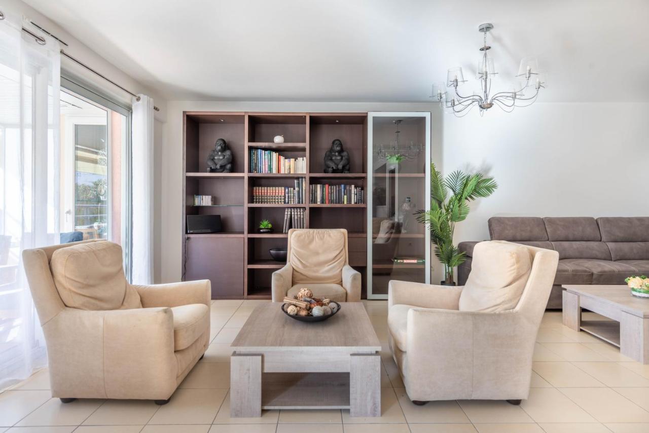 Apartment Heart Of Nice- Modern Elegant 2br Flat Big Terrace