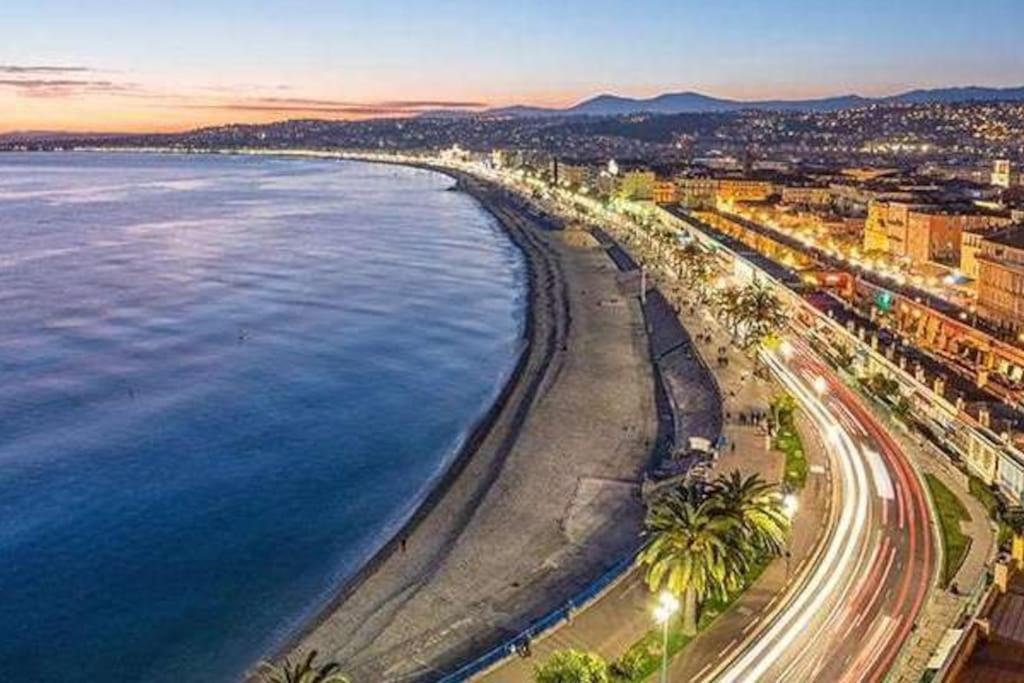 Superbe 3 Pieces Vue Mer A 2 Mn De La Plage, Terrasse, Piscine Et Parking Prive ! Nice
