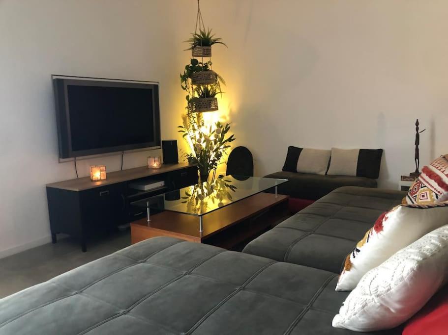 Apartment Superbe 3 Pieces Vue Mer A 2 Mn De La Plage, Terrasse, Piscine Et Parking Prive !