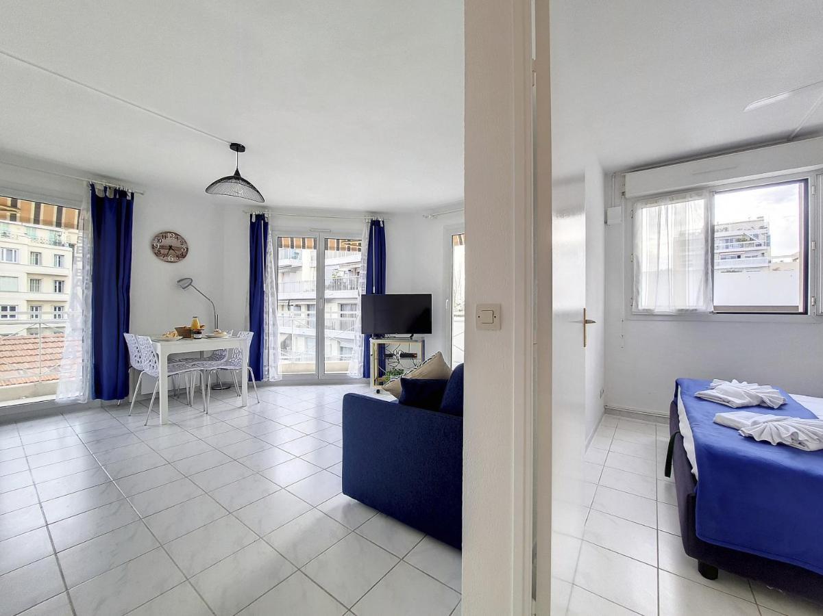 Nestor&jeeves - Vanina - - Close Sea