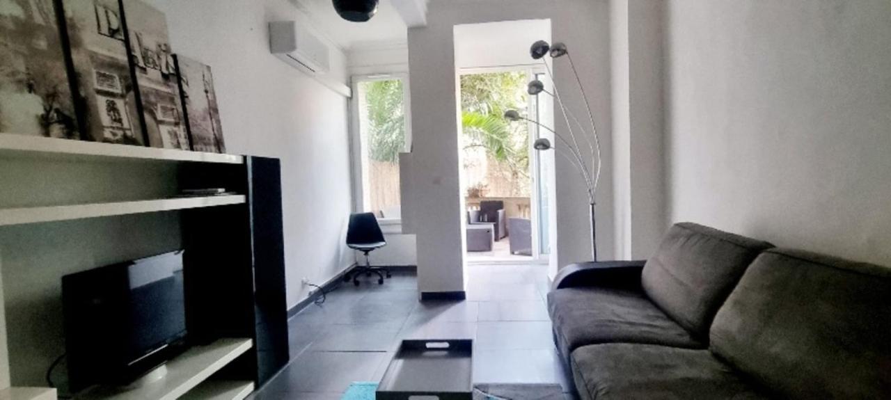 Apartment Large Studio 37 M With Terrace Nice
