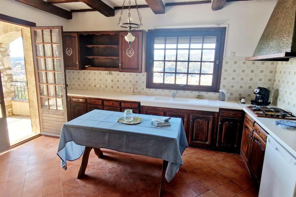 Holiday home Maison De Famille Hauteur De