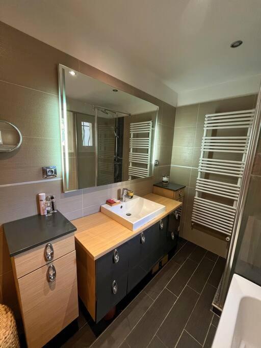 Provencal House, Sea Side, Private Parking * Nice