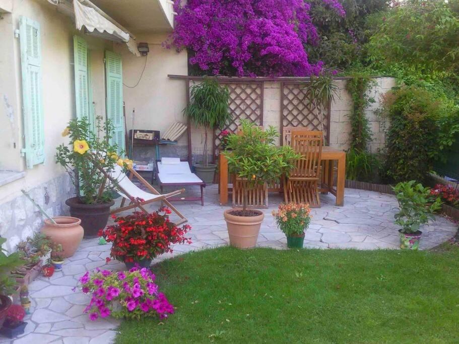 Provencal House, Sea Side, Private Parking Holiday home