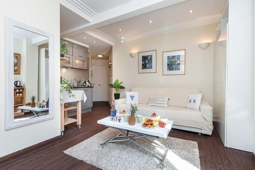 My Casa - Stalingrad 32 - Good Apartment, Port Of * Nice