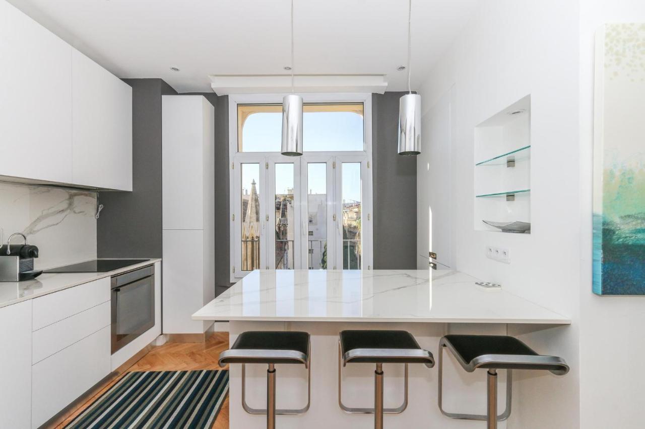 Modern Walking Distance To Beach In Carre D'or *