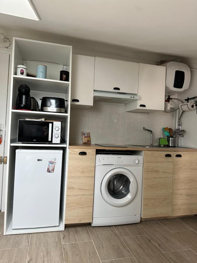 Mansarde A 1 Min De La Apartment
