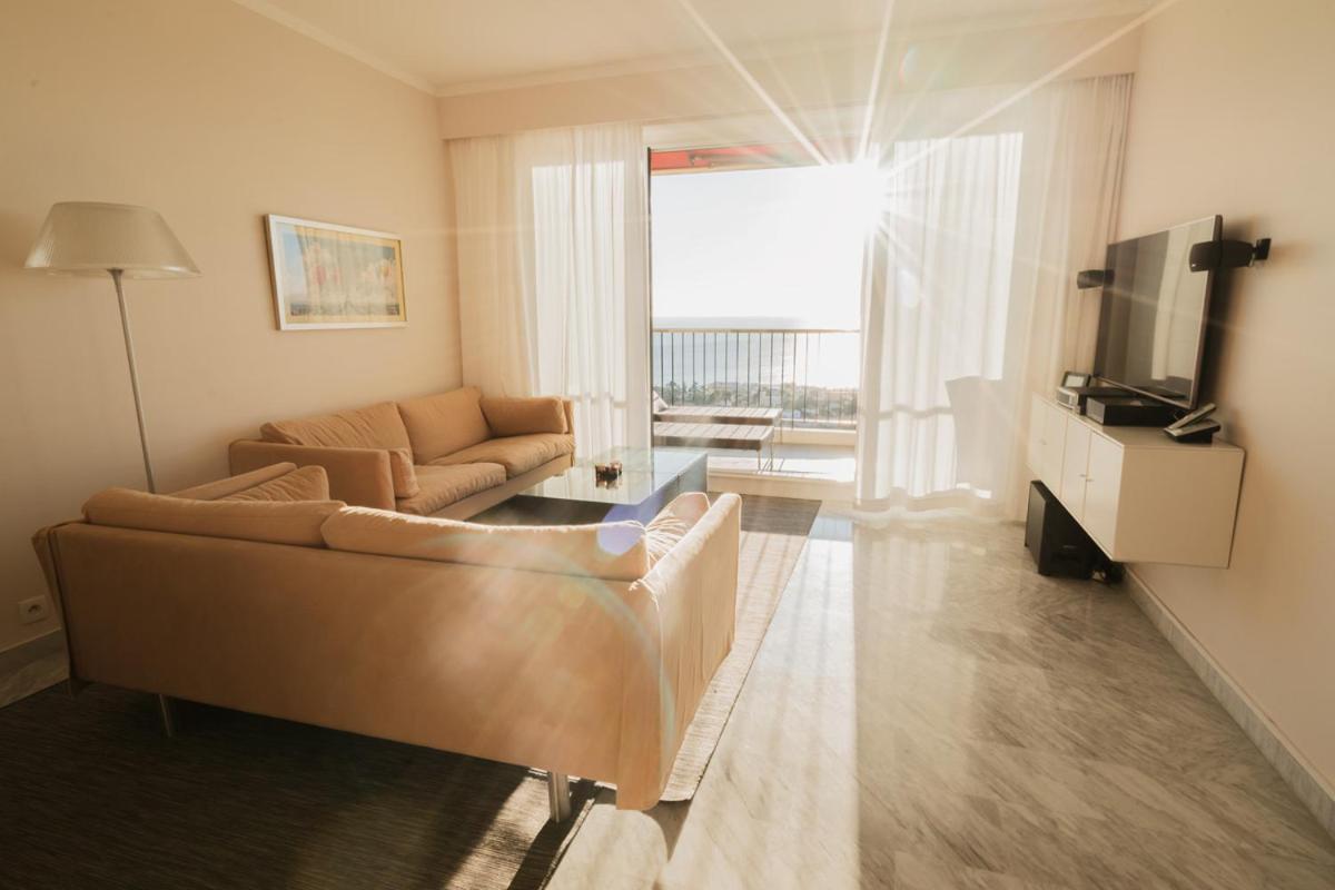 Apartment Exceptionnel 4 Pieces Vue Panoramique Baie Des Anges Proche *