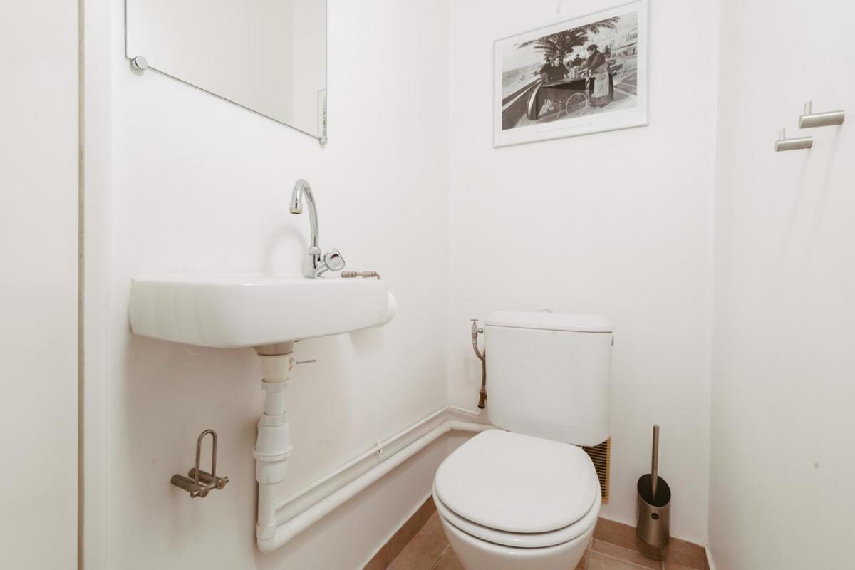 Apartment Exceptionnel 4 Pieces Vue Panoramique Baie Des Anges Proche