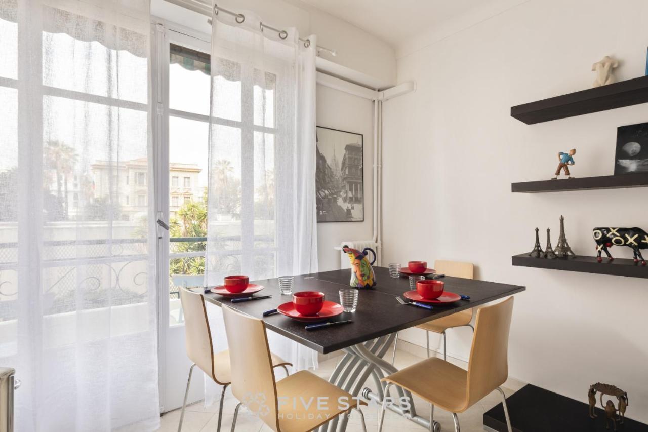 Flora Five Stars House