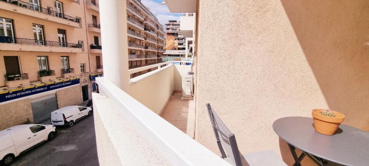 Apartment T2 Modern Near The Port - Clim *
