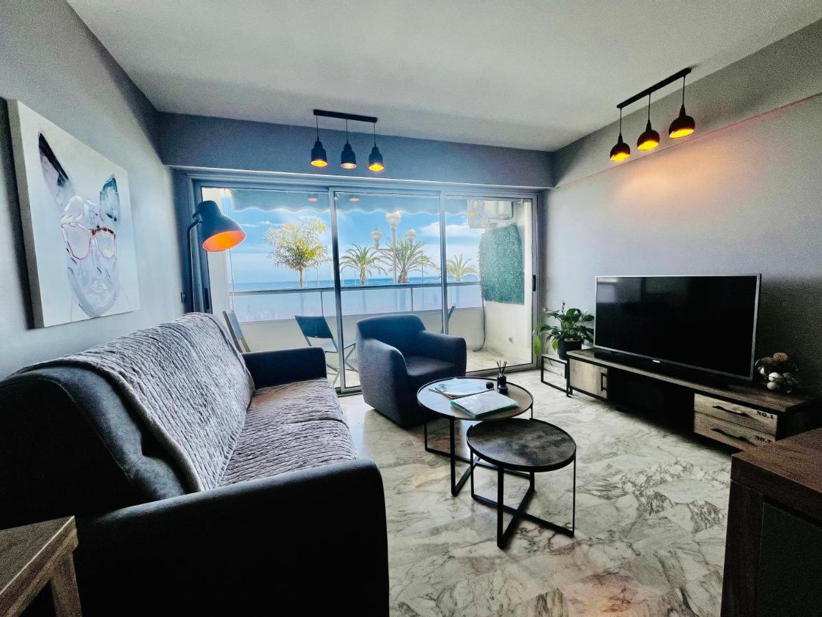 Flat Design With Sea View Promenade Des