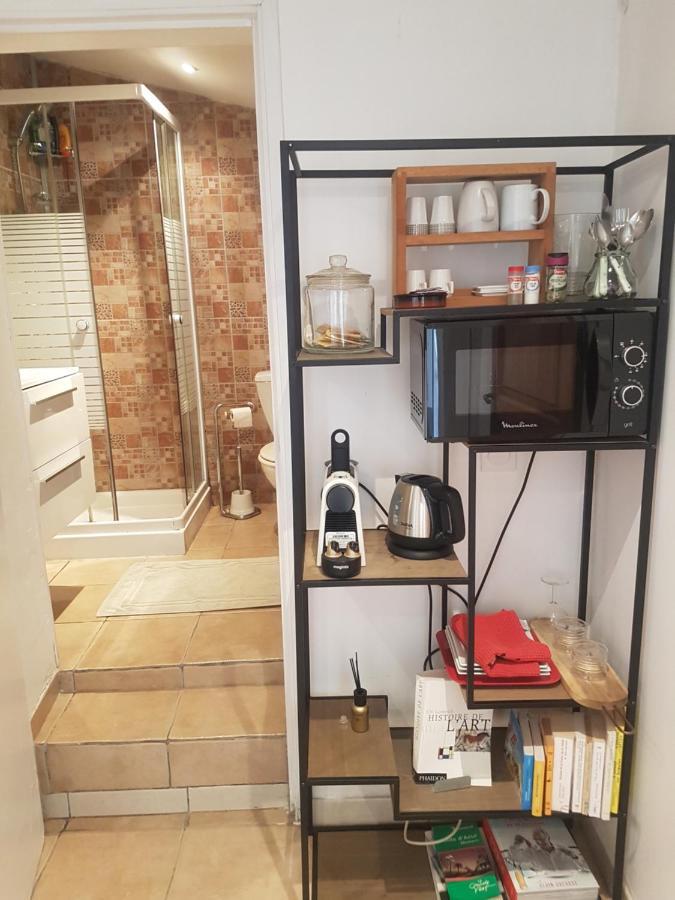 Homestay Petite Independante Avec Sdb, Clim Et Parking Prive *