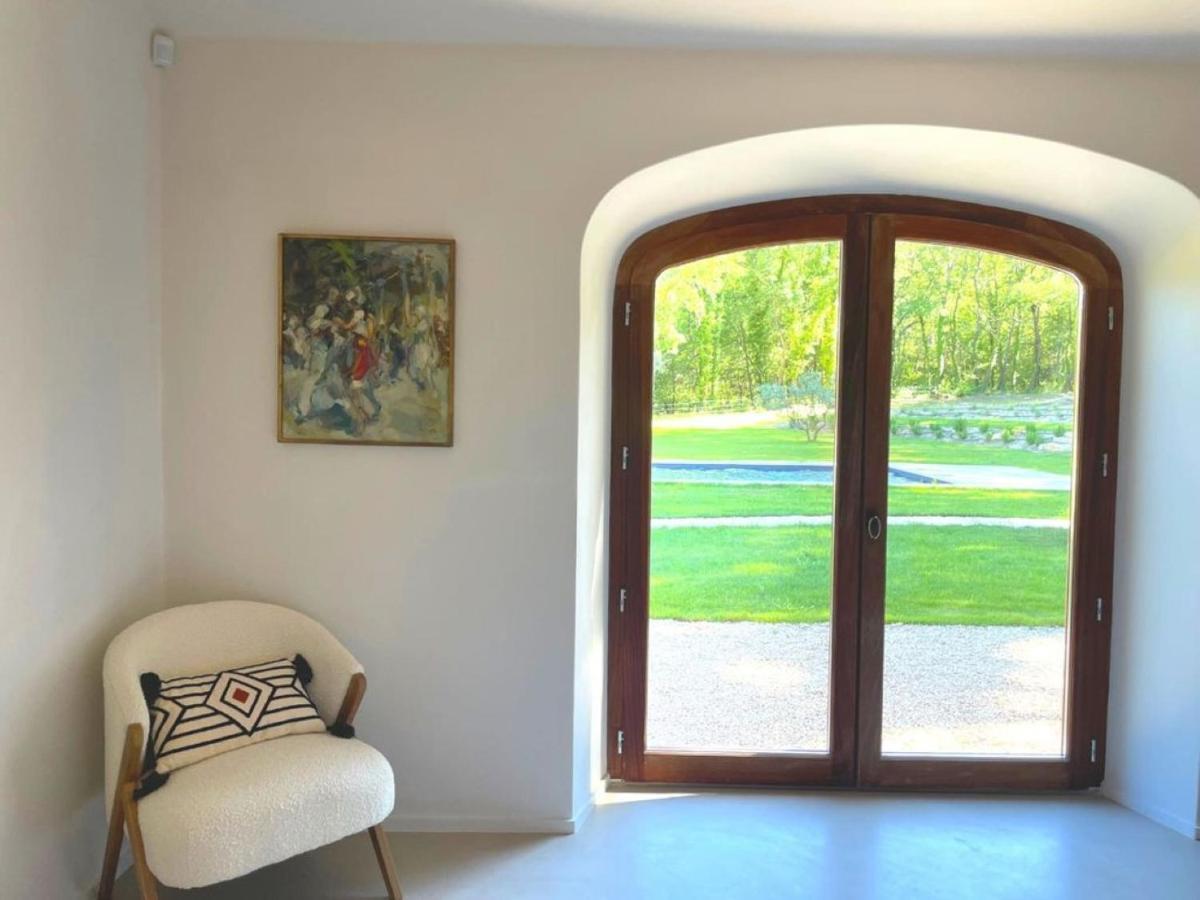 Exotic 4 Bedroom Near Aix En Provence * Nice