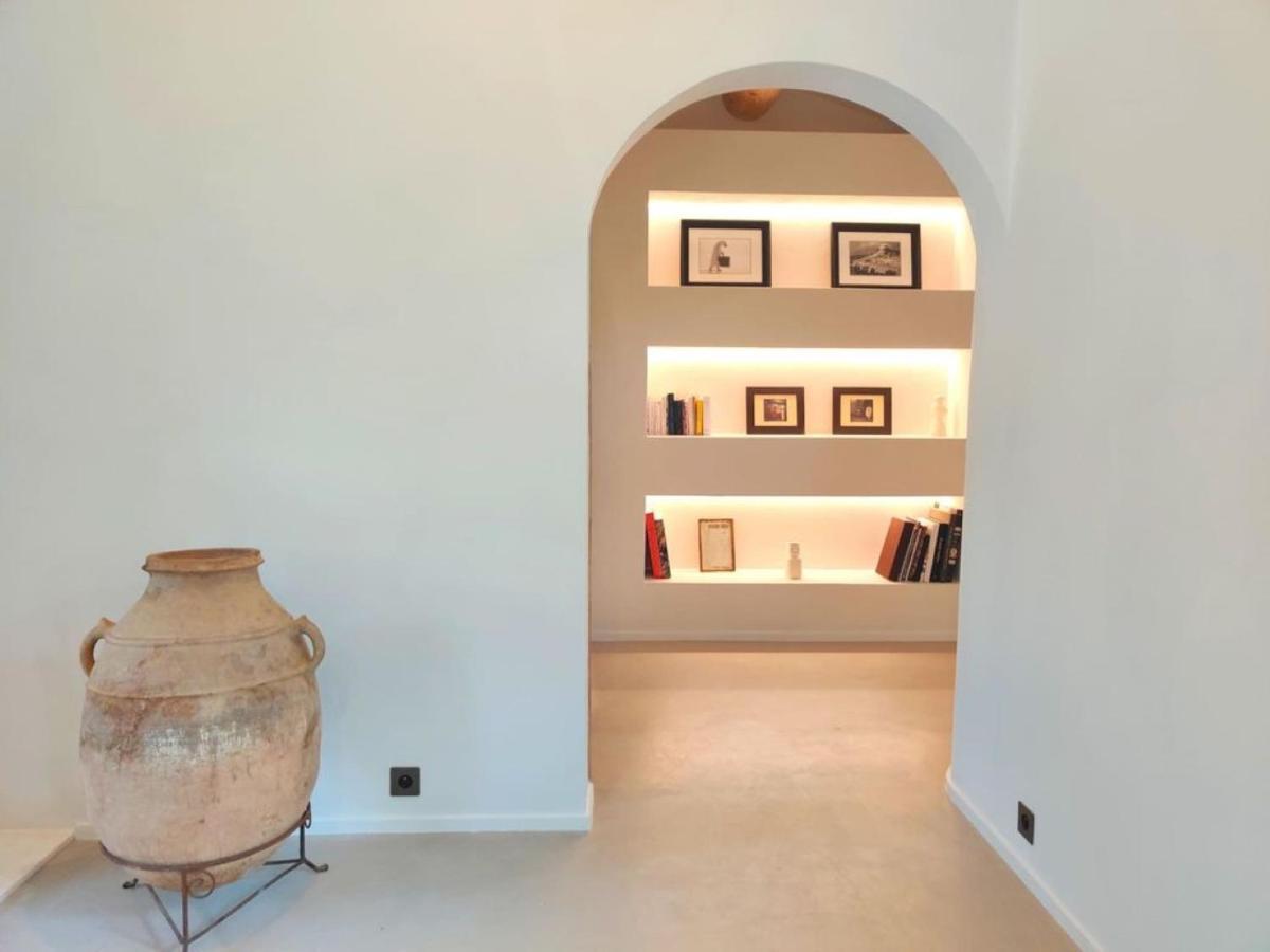 Exotic 4 Bedroom Near Aix En Provence Villa *