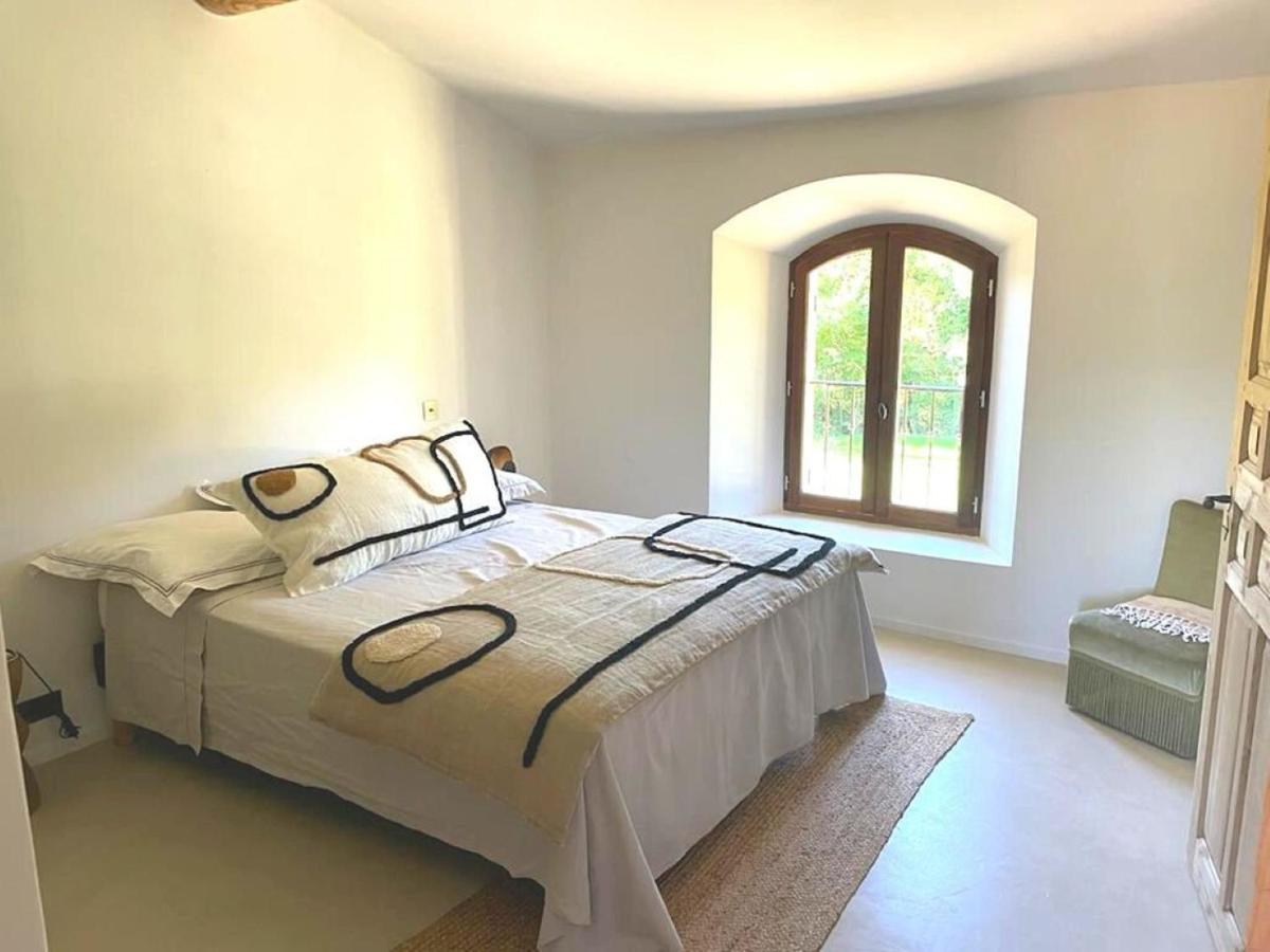 Exotic 4 Bedroom Near Aix En Provence *