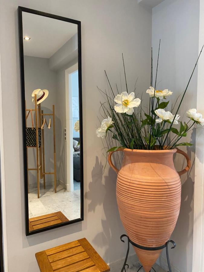 Very Central With Terrace Nice