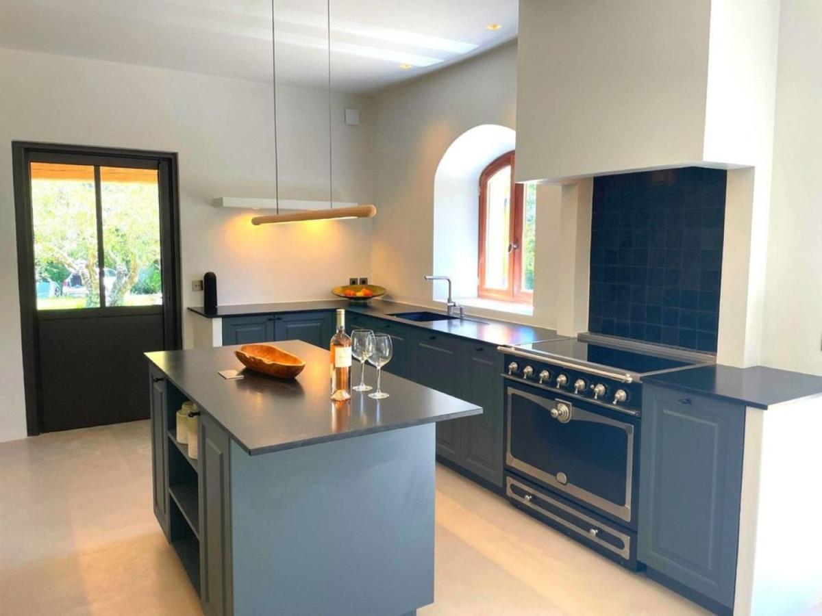 Villa Exotic 4 Bedroom Near Aix En Provence Nice