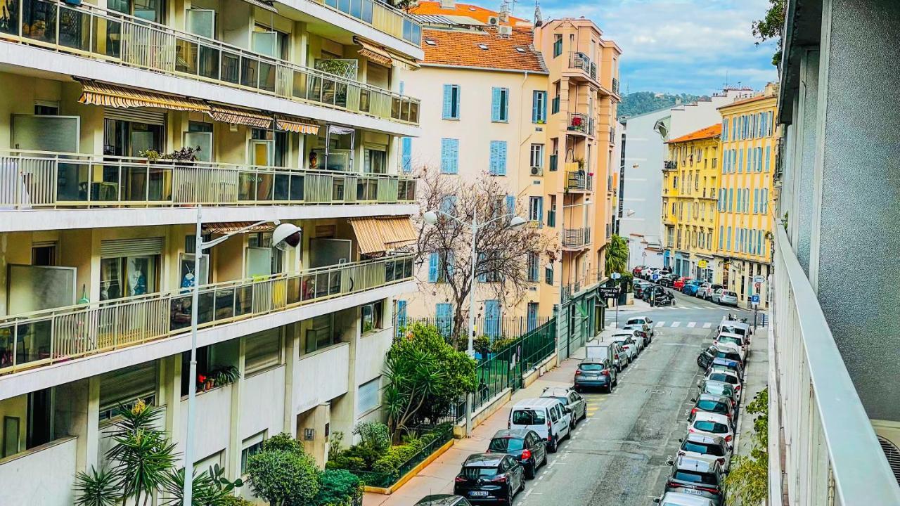 Apartment Elegant, Spacious, Central