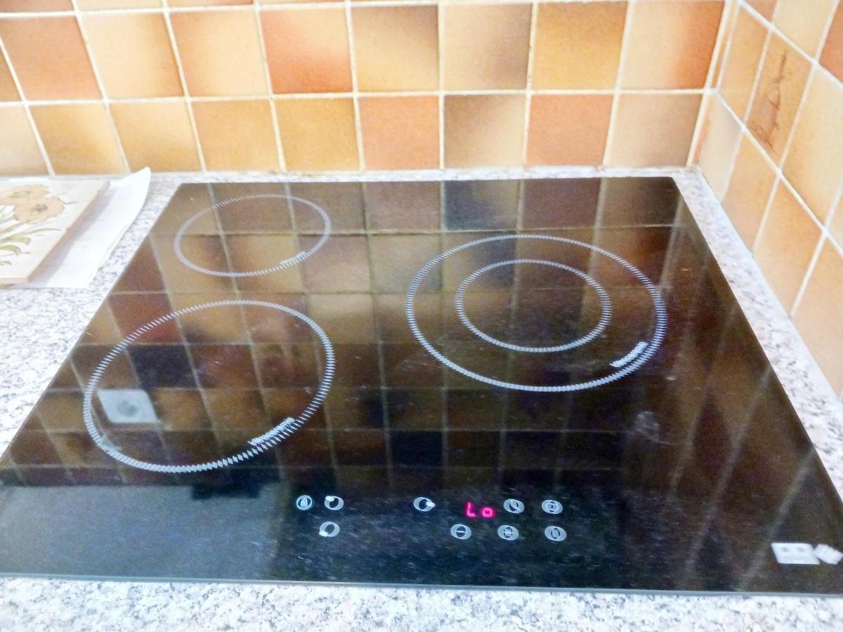 Apartment Large 2br Sunny 20 Meter Terrace Parking Shops