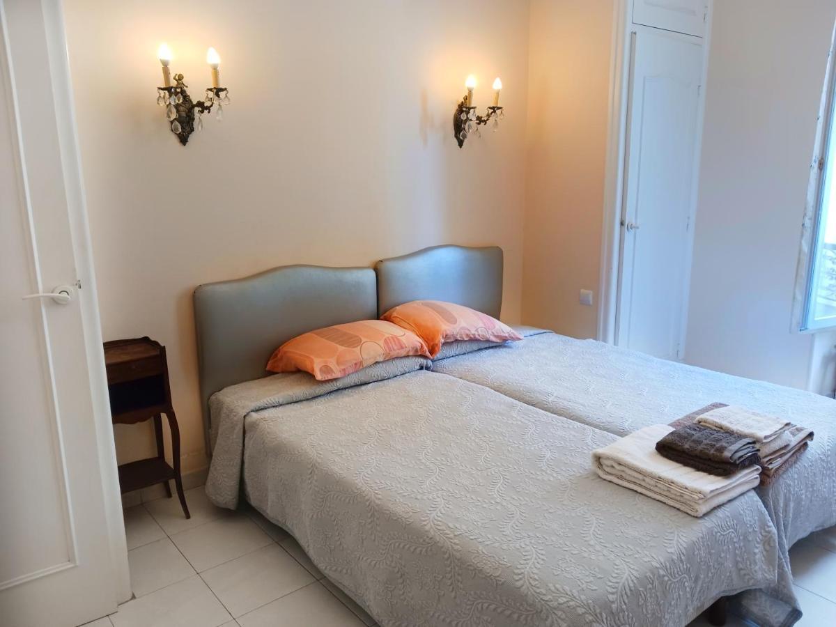Large 2br Sunny 20 Meter Terrace Parking Shops Apartment