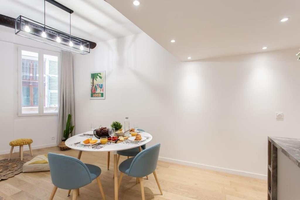 L10 2 Bedrooms Old Wifi 3mins Sea Apartment
